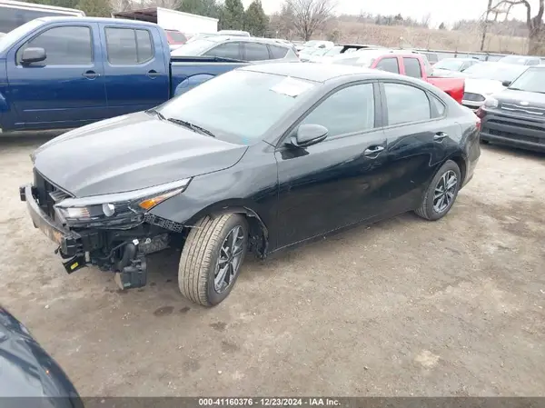 3KPF24AD3RE824883 2024 KIA FORTE - Image 2