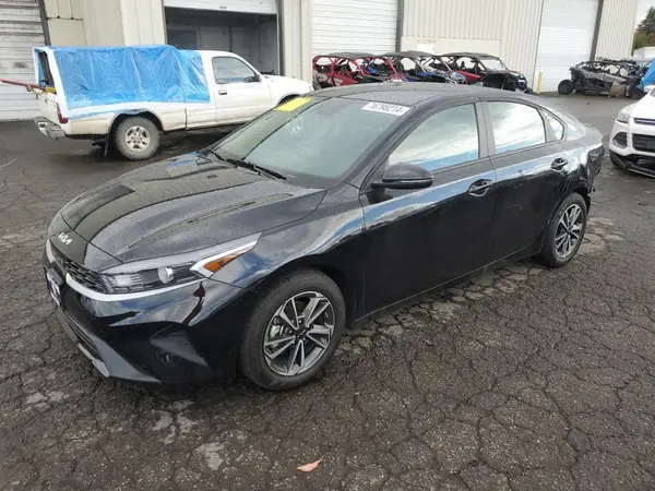 3KPF24AD3RE824981 2024 KIA FORTE - Image 1