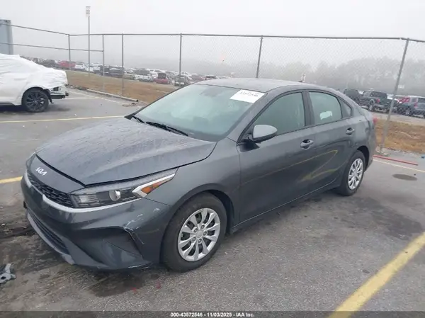 3KPF24AD3RE825208 2024 KIA FORTE - Image 2