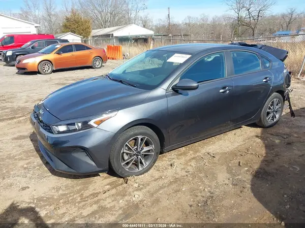 3KPF24AD3RE826908 2024 KIA FORTE - Image 2