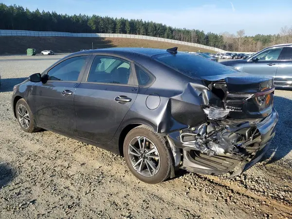 3KPF24AD3RE827735 2024 KIA FORTE - Image 2