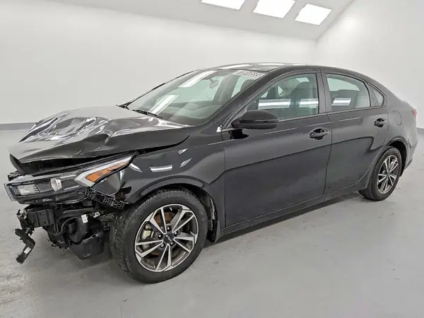 3KPF24AD3RE828318 2024 KIA FORTE - Image 1