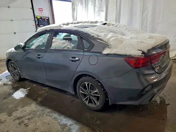 3KPF24AD3RE828805 2024 KIA FORTE - Image 2