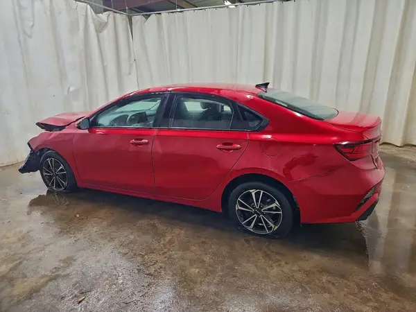 3KPF24AD3RE828951 2024 KIA FORTE - Image 2