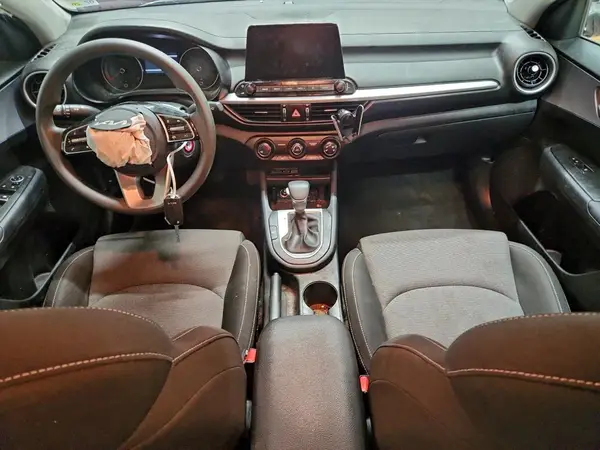 3KPF24AD3RE828951 2024 KIA FORTE - Image 8
