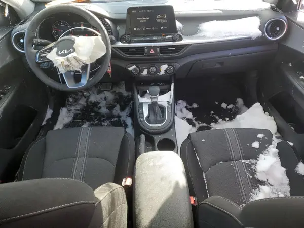 3KPF24AD3RE829341 2024 KIA FORTE - Image 8
