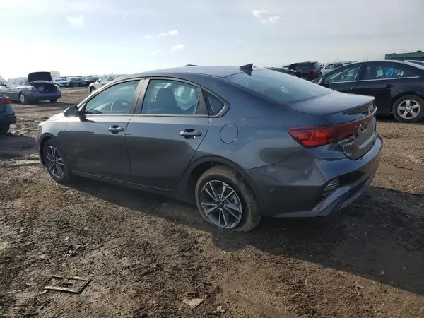 3KPF24AD3RE829761 2024 KIA FORTE - Image 2