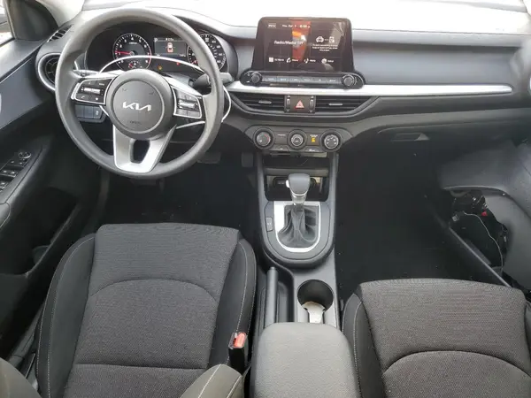 3KPF24AD3RE829761 2024 KIA FORTE - Image 8