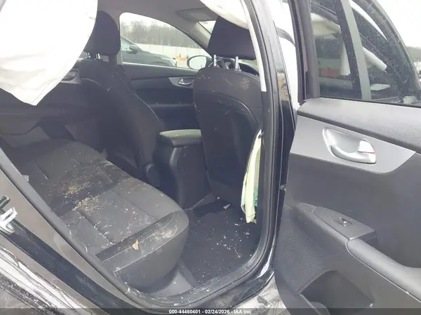 3KPF24AD3RE829856 2024 KIA FORTE - Image 8