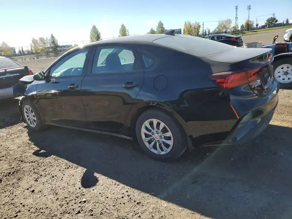 3KPF24AD3RE833177 2024 KIA FORTE - Image 2