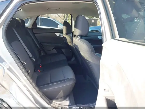 3KPF24AD3RE834037 2024 KIA FORTE - Image 8