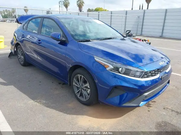 3KPF24AD3RE835043 2024 KIA FORTE - Image 1