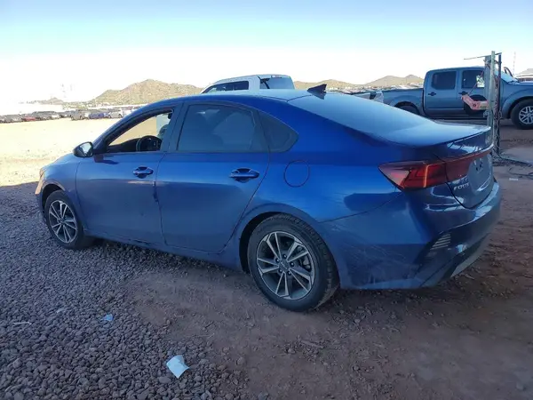 3KPF24AD3RE837021 2024 KIA FORTE - Image 2