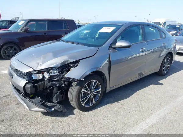 3KPF24AD3RE837052 2024 KIA FORTE - Image 2