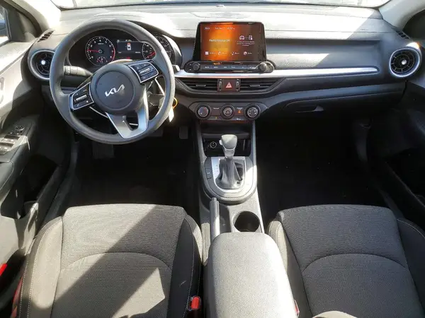 3KPF24AD3RE837360 2024 KIA FORTE - Image 8