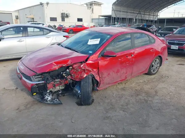 3KPF24AD3RE837701 2024 KIA FORTE - Image 2