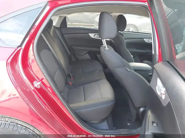 3KPF24AD3RE837701 2024 KIA FORTE - Image 8