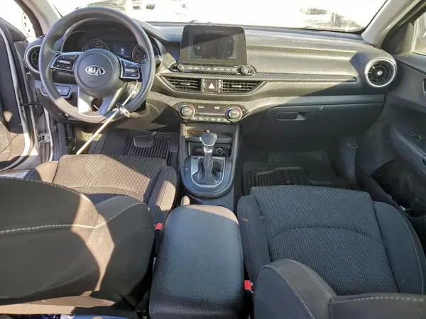 3KPF24AD4KE007153 2019 KIA FORTE - Image 8