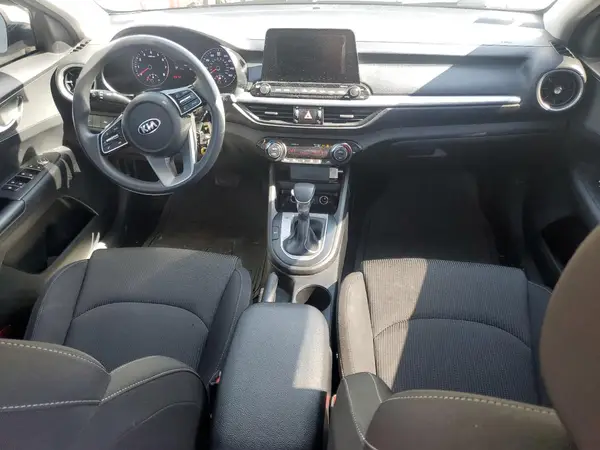 3KPF24AD4KE008349 2019 KIA FORTE - Image 8