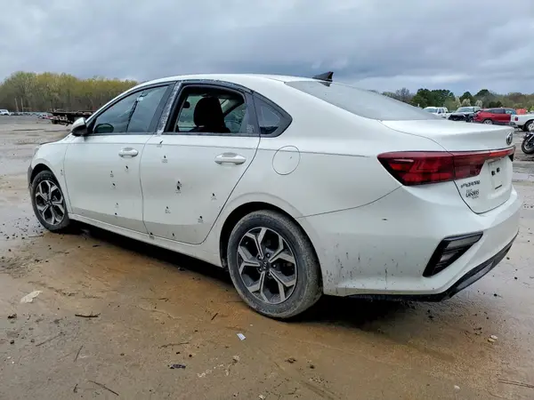 3KPF24AD4KE009694 2019 KIA FORTE - Image 2