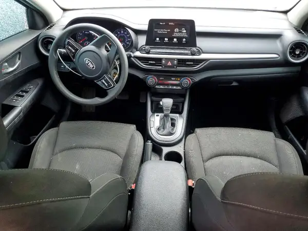 3KPF24AD4KE009694 2019 KIA FORTE - Image 8