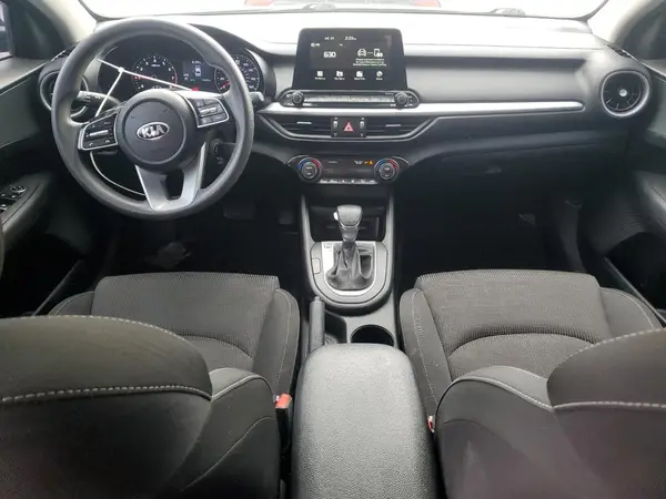 3KPF24AD4KE010215 2019 KIA FORTE - Image 8