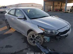 3KPF24AD4KE010828 2019 KIA FORTE