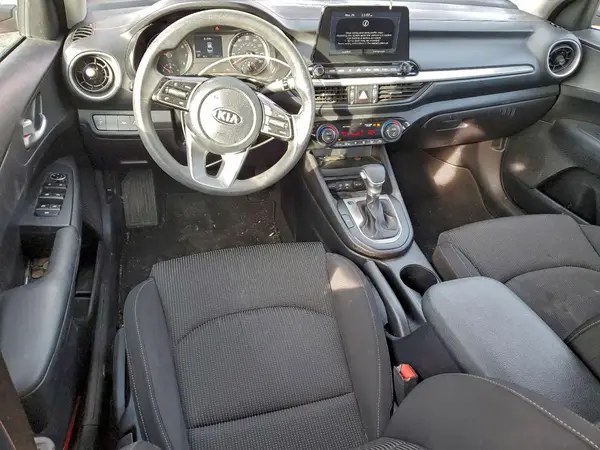 3KPF24AD4KE010943 2019 KIA FORTE - Image 8