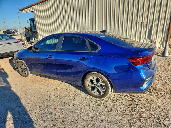 3KPF24AD4KE013440 2019 KIA FORTE - Image 2