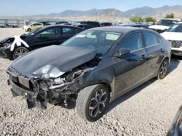 3KPF24AD4KE018461 2019 KIA FORTE