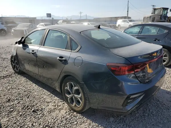 3KPF24AD4KE018461 2019 KIA FORTE - Image 2