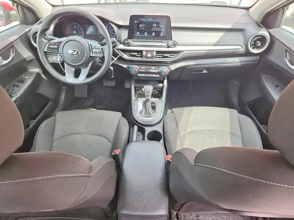 3KPF24AD4KE020470 2019 KIA FORTE - Image 8