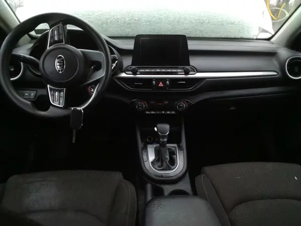 3KPF24AD4KE023580 2019 KIA FORTE - Image 8