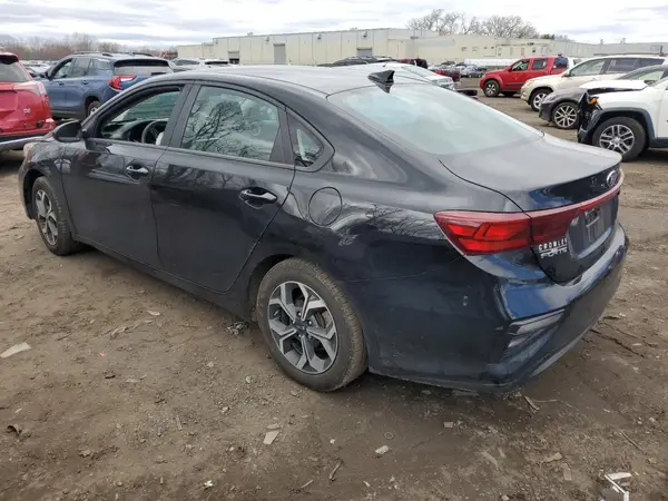 3KPF24AD4KE023627 2019 KIA FORTE - Image 2