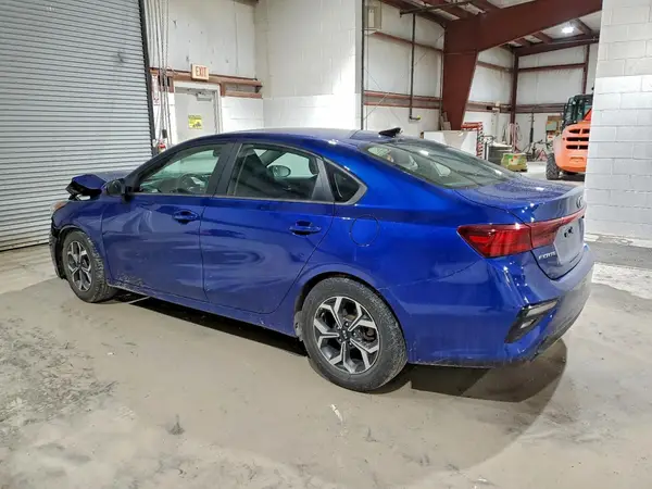 3KPF24AD4KE023921 2019 KIA FORTE - Image 2