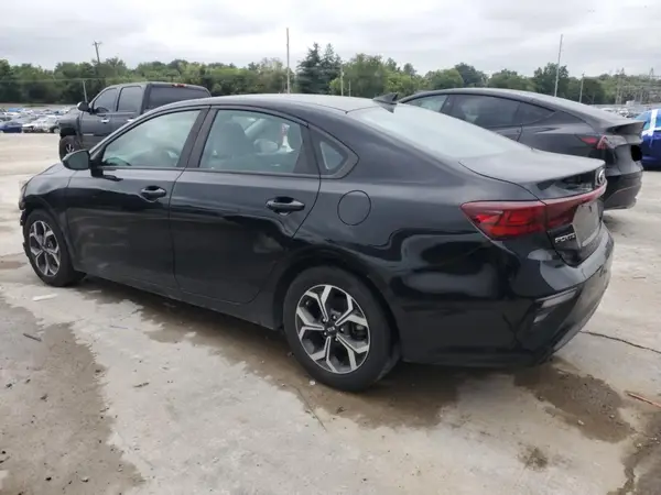 3KPF24AD4KE027936 2019 KIA FORTE - Image 2