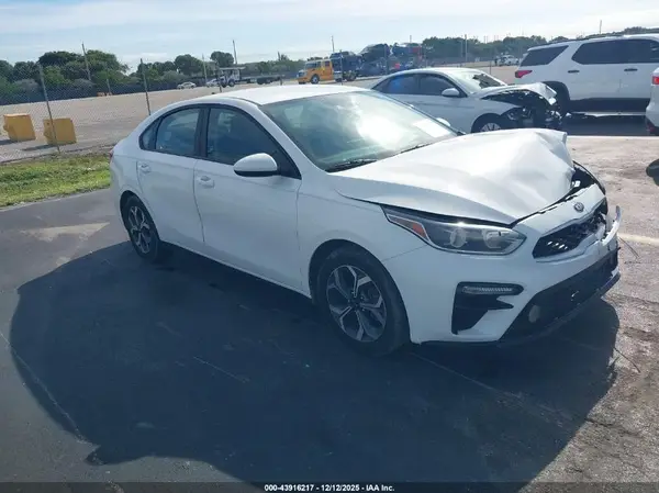 3KPF24AD4KE029878 2019 KIA FORTE - Image 1