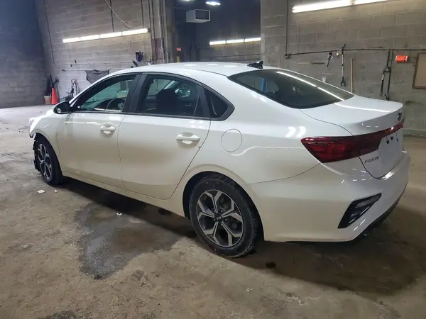3KPF24AD4KE030089 2019 KIA FORTE - Image 2
