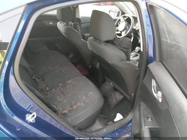 3KPF24AD4KE031100 2019 KIA FORTE - Image 8
