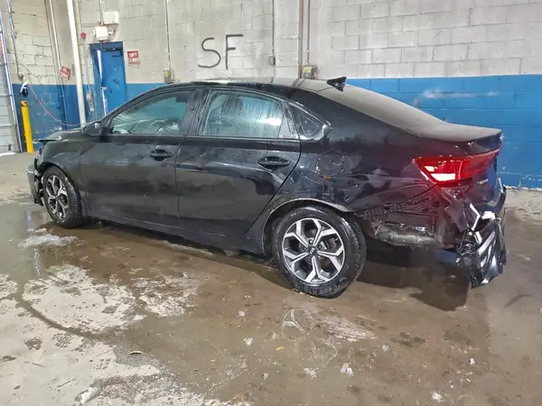 3KPF24AD4KE033204 2019 KIA FORTE - Image 2