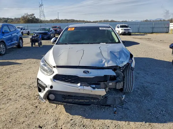 3KPF24AD4KE034742 2019 KIA FORTE - Image 2