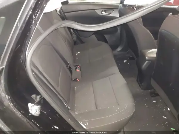 3KPF24AD4KE035289 2019 KIA FORTE - Image 8