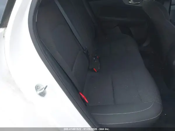 3KPF24AD4KE037091 2019 KIA FORTE - Image 8