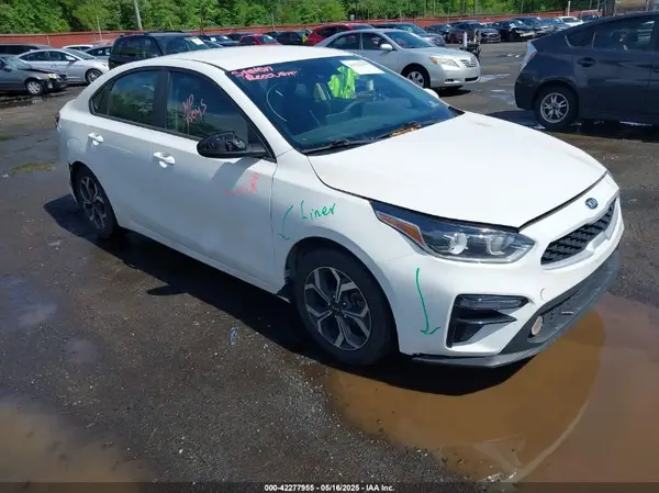 3KPF24AD4KE040301 2019 KIA FORTE - Image 1