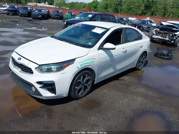 3KPF24AD4KE040301 2019 KIA FORTE - Image 2