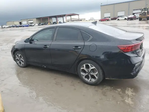 3KPF24AD4KE040380 2019 KIA FORTE - Image 2