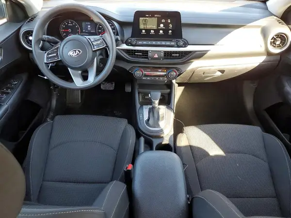 3KPF24AD4KE042145 2019 KIA FORTE - Image 8