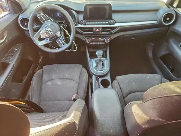 3KPF24AD4KE042680 2019 KIA FORTE - Image 8