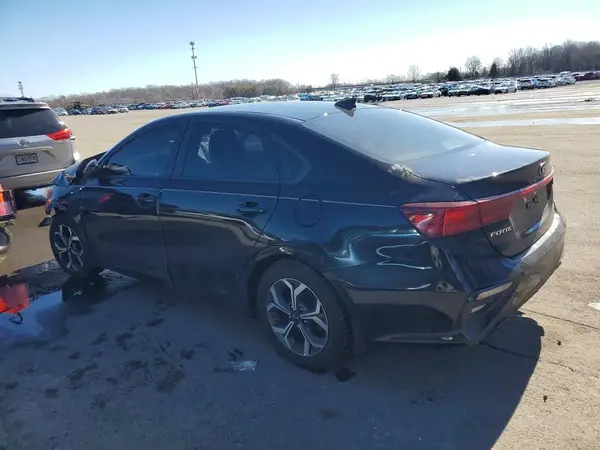3KPF24AD4KE042761 2019 KIA FORTE - Image 2