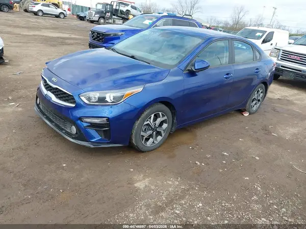 3KPF24AD4KE046230 2019 KIA FORTE - Image 2
